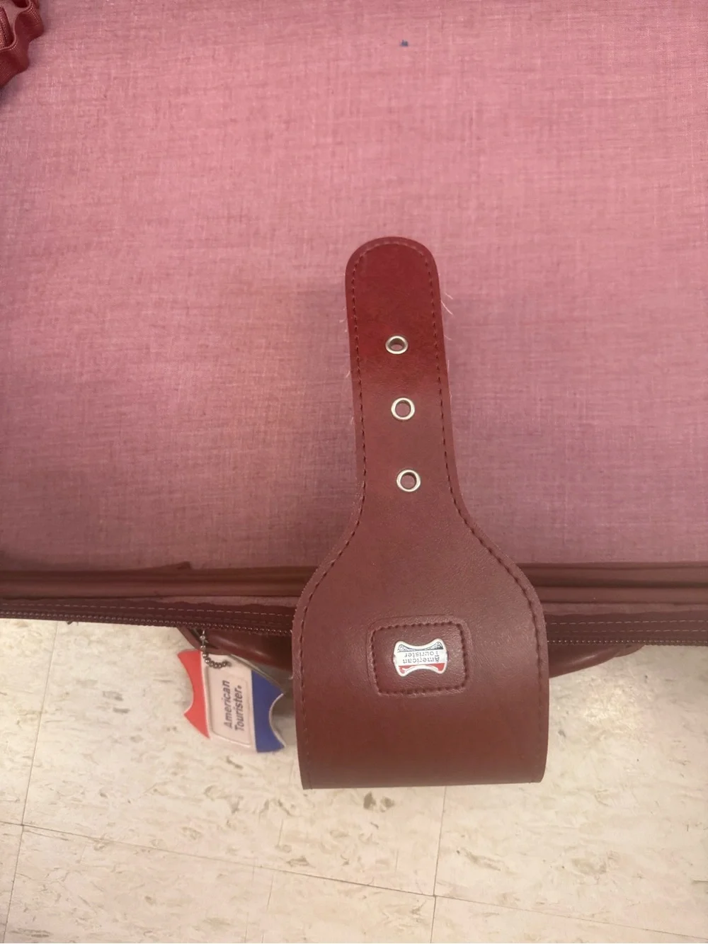 Men's Leather Travel Case in Deep Burgundy